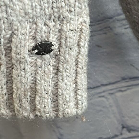 ✨ American Eagle Outfitters Oatmeal Mock Turtleneck Sweater - Size XS - Picture 3 of 5